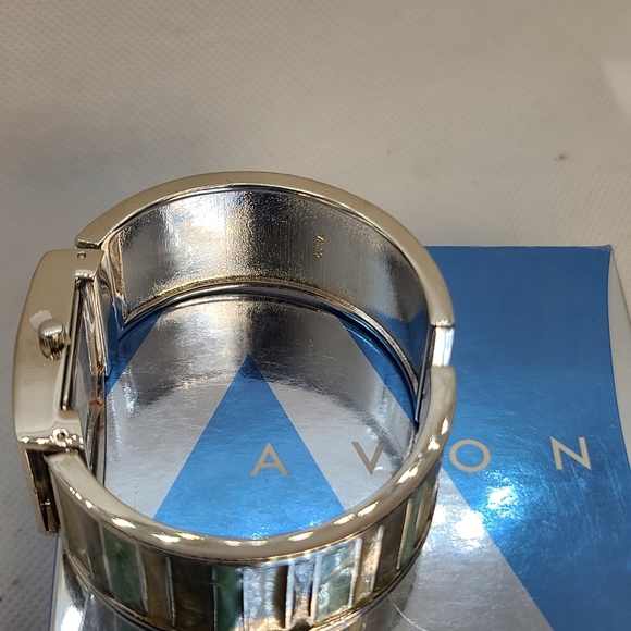 Watch - Picture 4 of 4